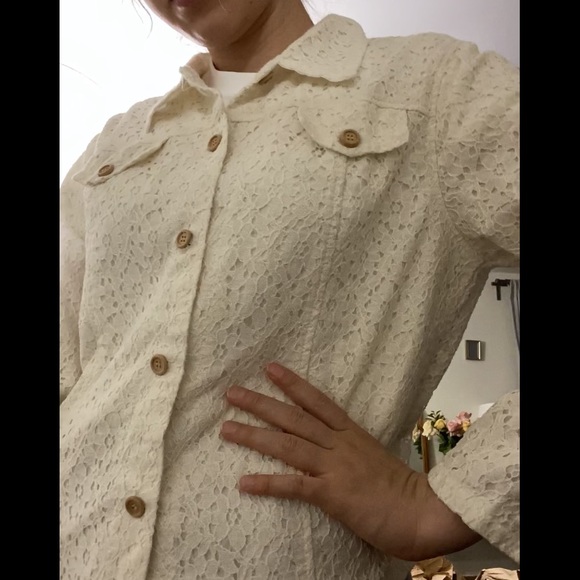 Jacket with Lace details - Picture 3 of 7